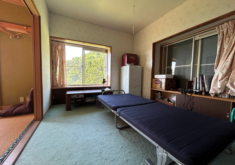 1980s wood house, 18-min walk to station, Shizuoka