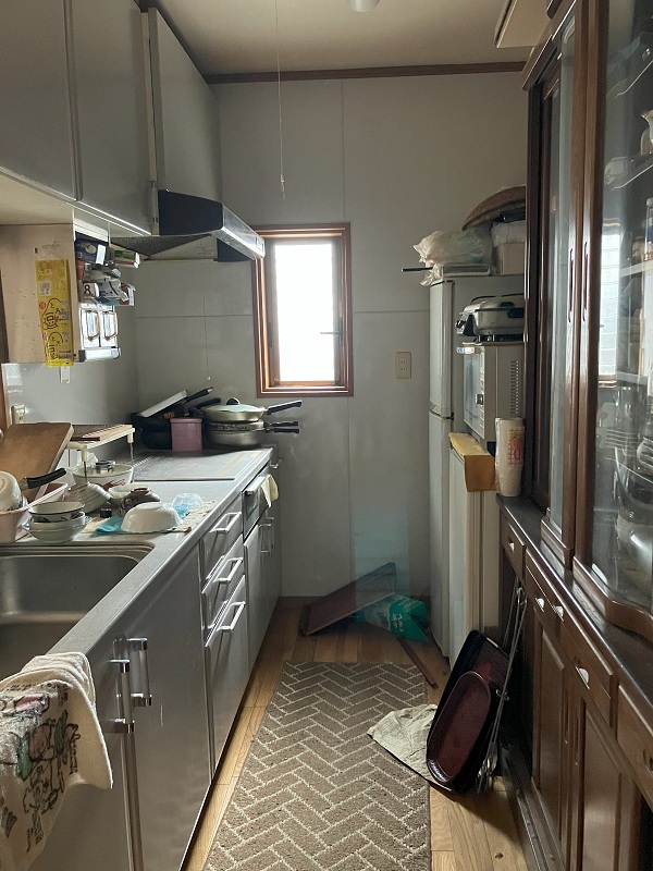 1970s wood house, 10-min walk to station, Tottori