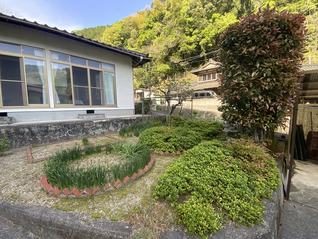 1950s wood house, 3-min walk to station, Yamaguchi