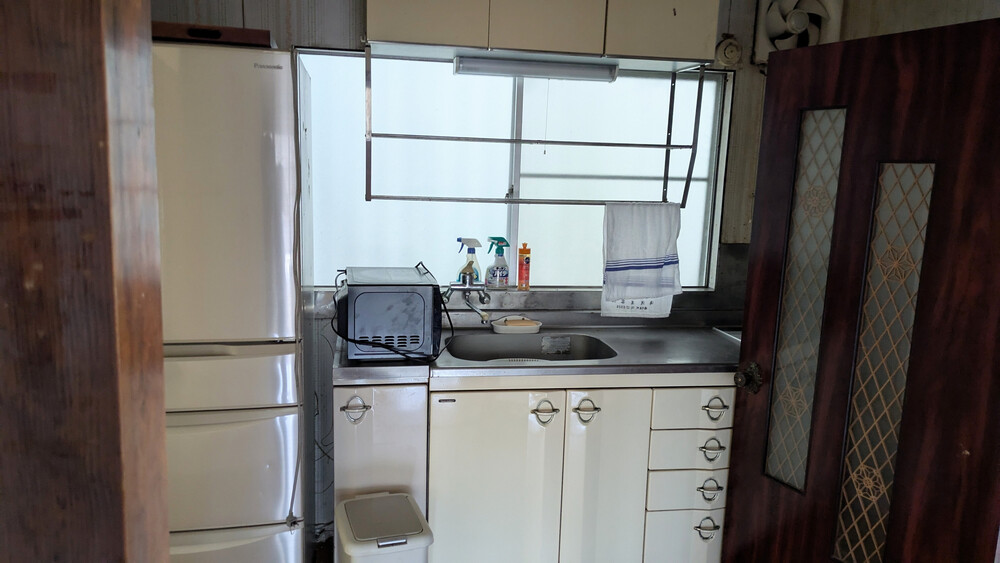 Wood house, 12-min walk to station, Toyama