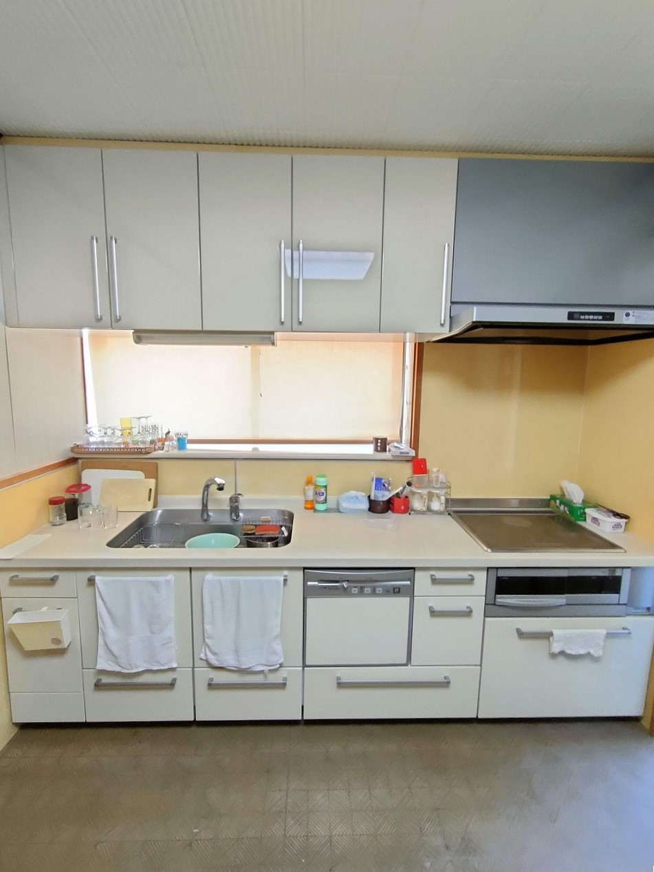 [Price Reduction] Ainan Town Nakanoura, House for Sale, 5DK, 4.8M yen, Spacious, well-maintained Japanese house with multiple rooms 6+ tatami; IH system kitchen; registered in municipal Akiya Bank