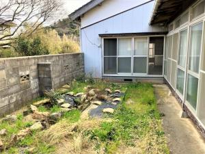 1930s wood house, 16-min walk to station, Shimane