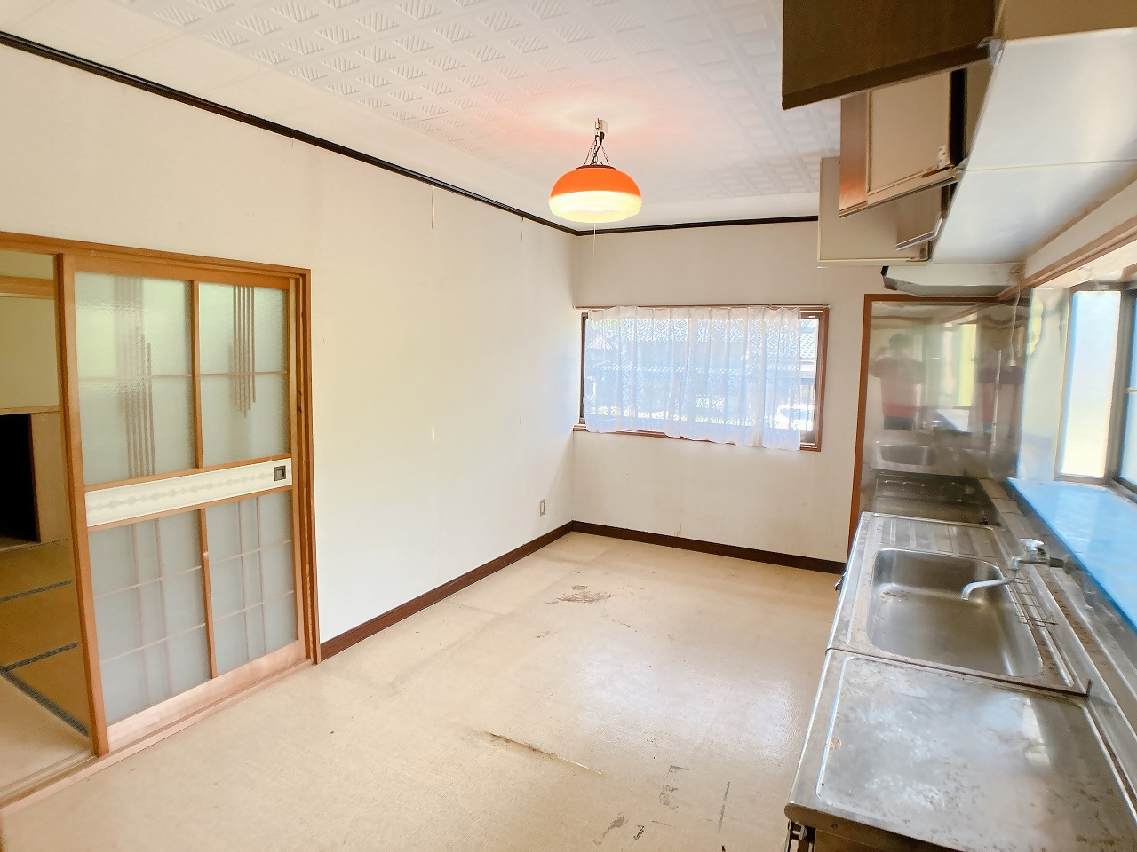 1950s wood house on a large plot in Aira, Kagoshima