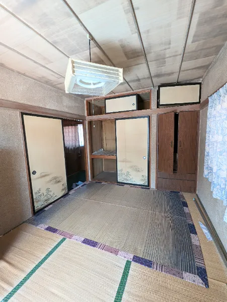 1970s steel-frame house, 16-min walk to station, Iwate