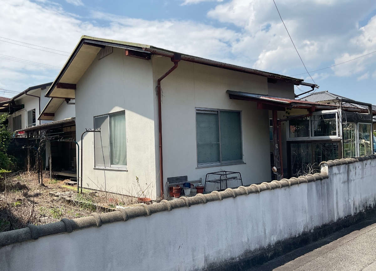 1970s wood house in Ehime