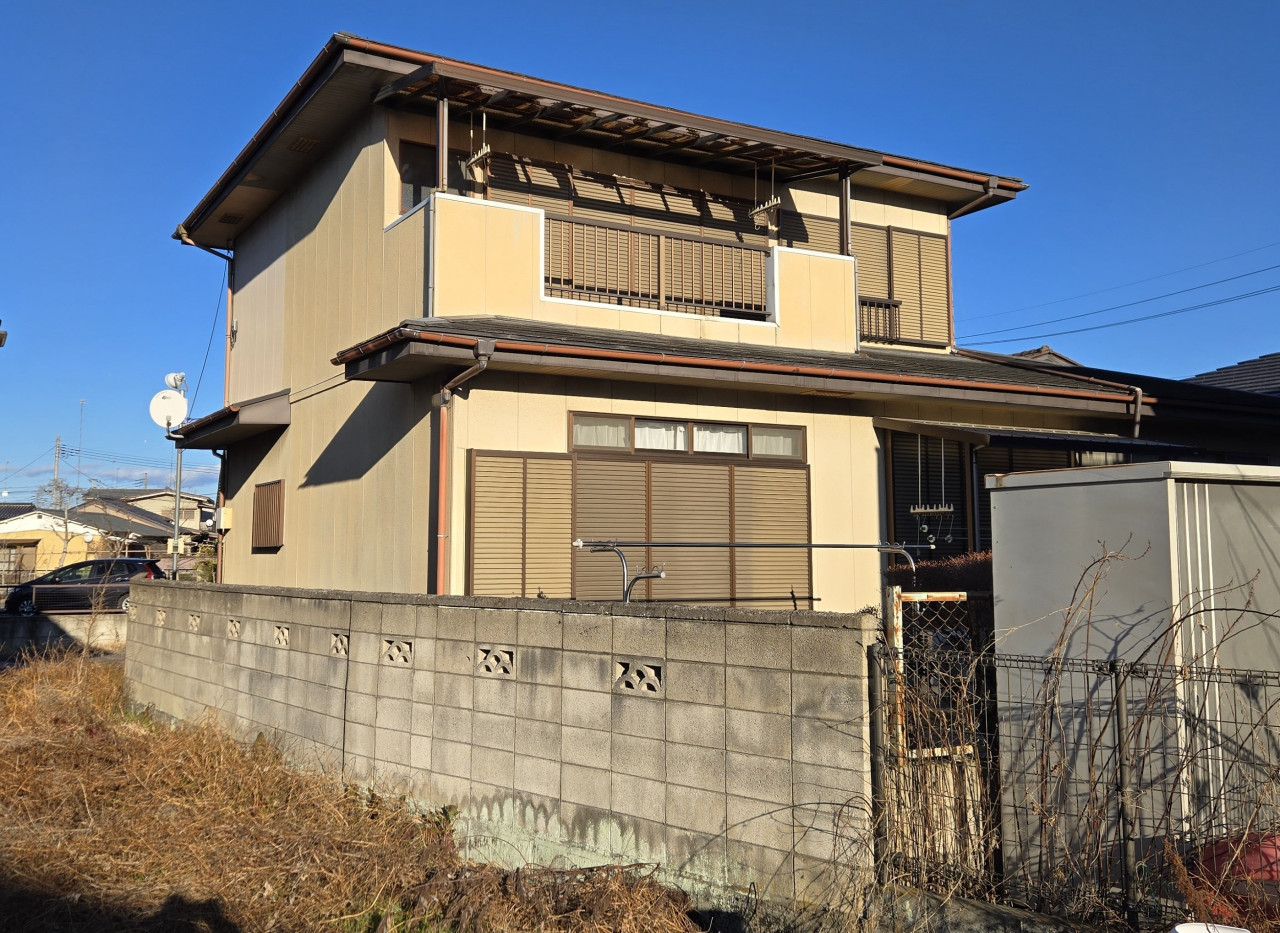 1990s wood house, 15-min walk to station, Tochigi
