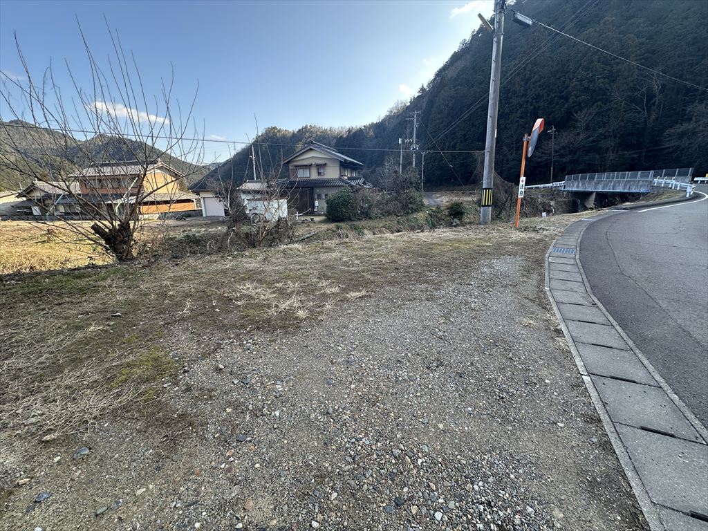 1980s wood house, 8-min walk to station, Gifu