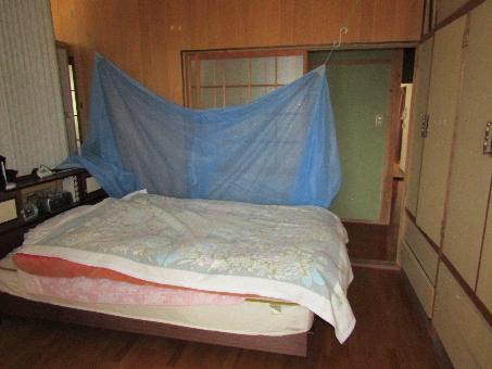 1980s wood house in Oita