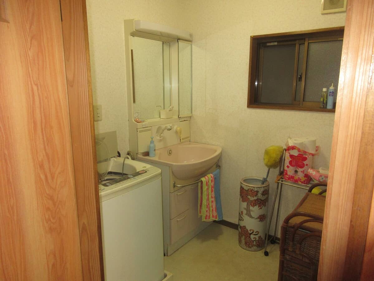 1950s wood house, 9-min walk to station, Hiroshima