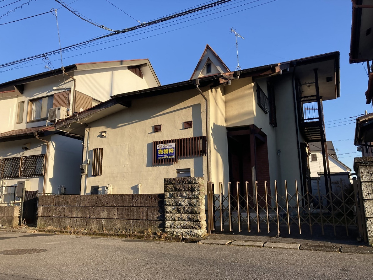 1970s wood house in Utsunomiya, Tochigi