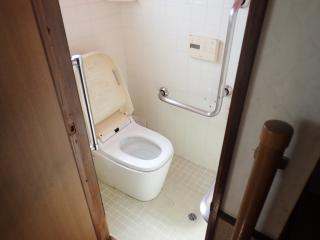 1970s concrete house, 1-min walk to station, Oita