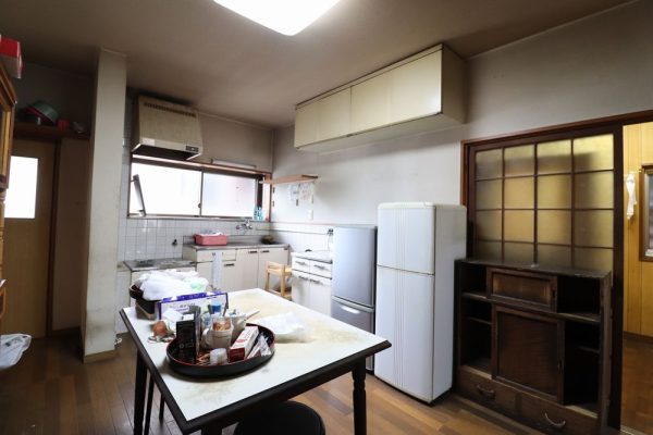 1970s wood house, 10-min walk to station, Shimane