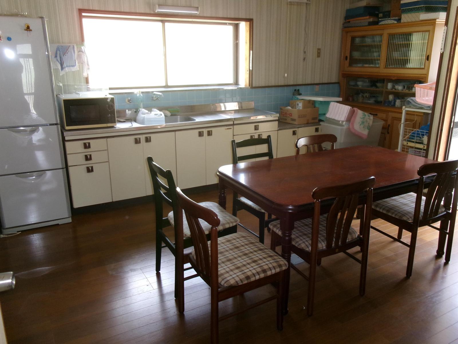 1980s wood house on a large plot in Hyogo