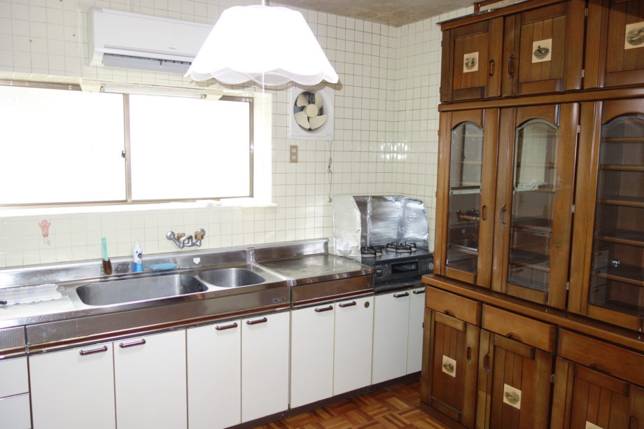 1970s wood house in Nagasaki