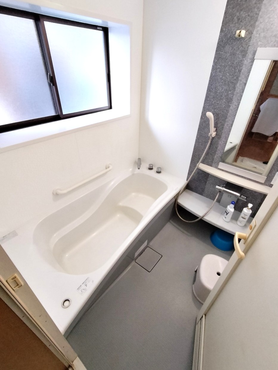 1970s wood house in Ehime