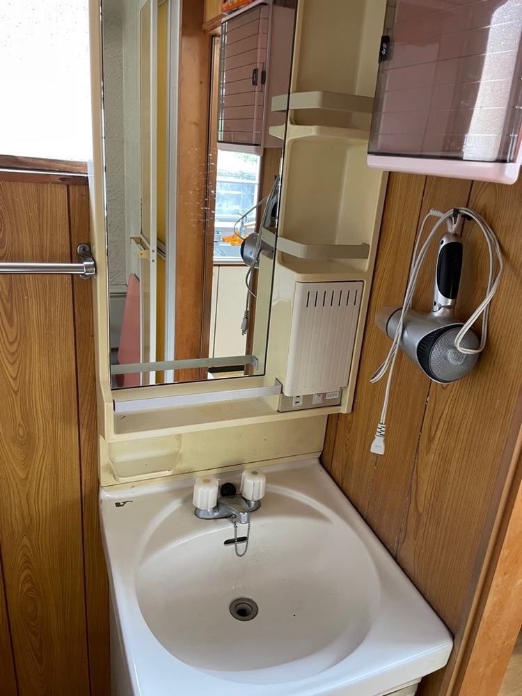 1960s wood house, 3-min walk to station, Toyama