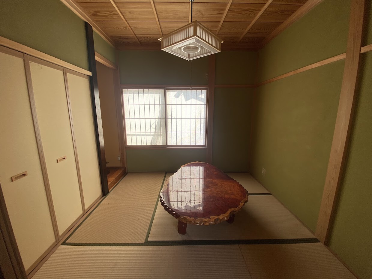 2000s wood house in Toyama