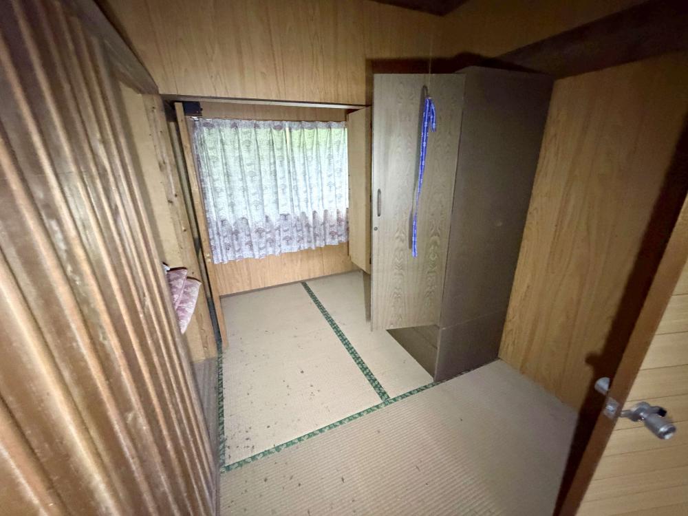 1950s wood house near the coast in Kanoya, Kagoshima