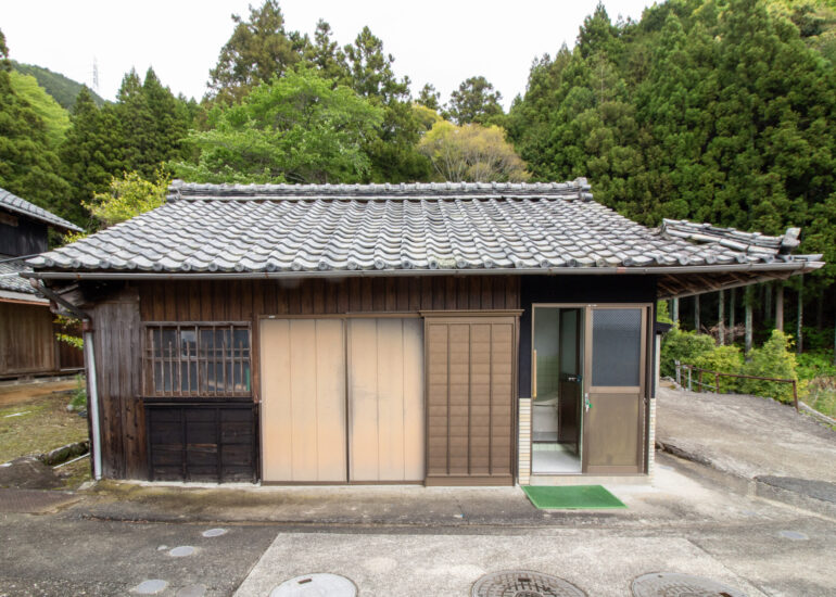 Wood house in Matsusaka Kahada