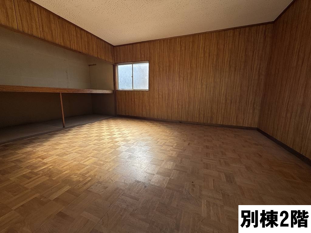 1960s wood house, 11-min walk to station, Nagano