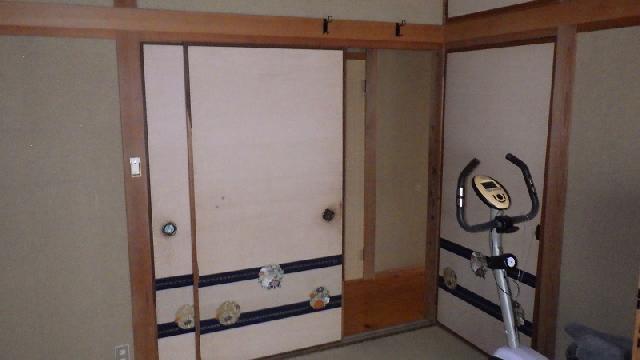 1980s wood house, 7-min walk to station, Nagasaki