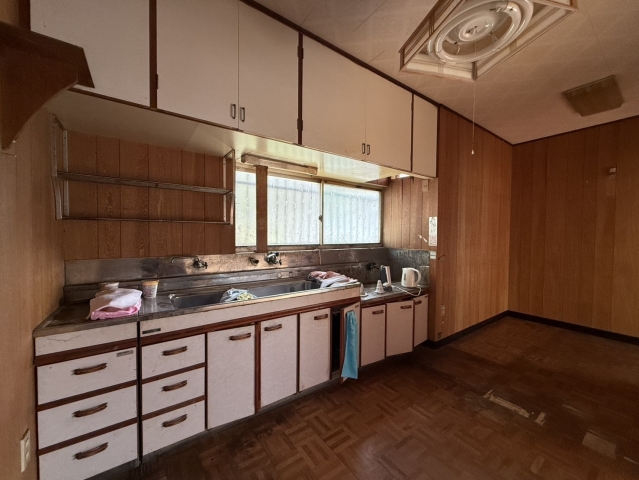 1970s wood house in Hyogo