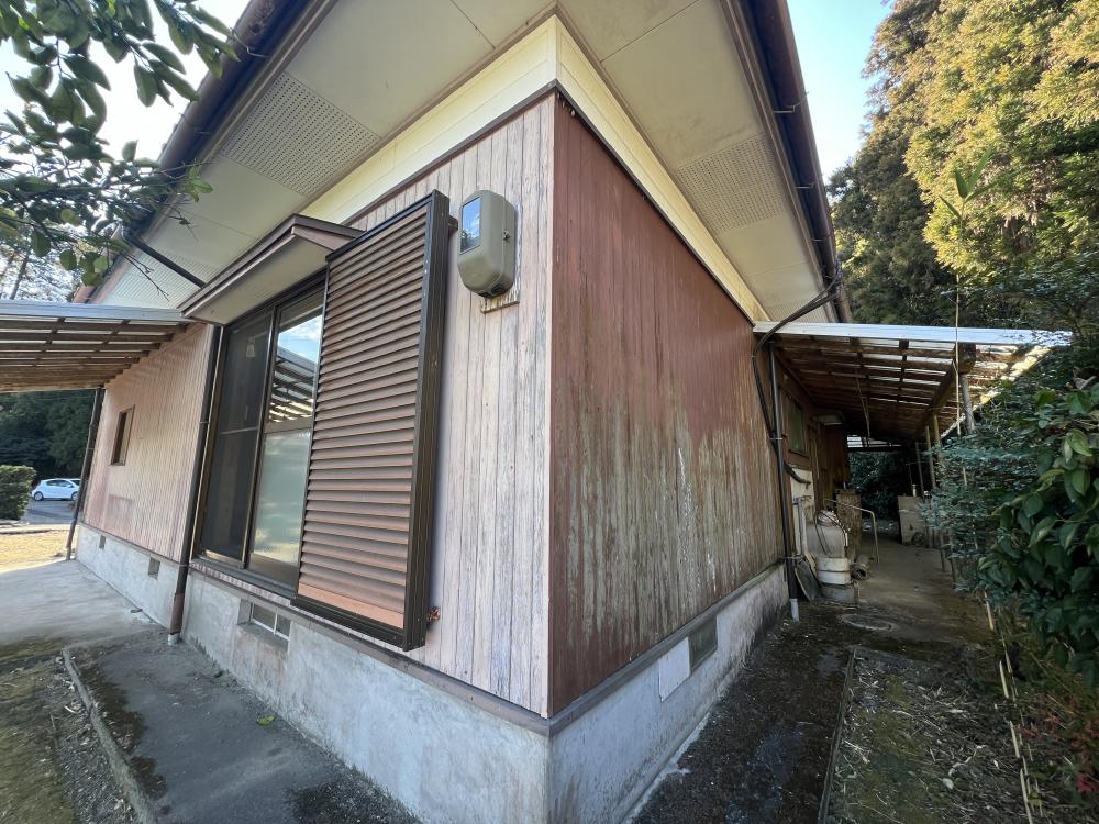 1980s wood house in Kushira, Kanoya, farmland, approval needed
