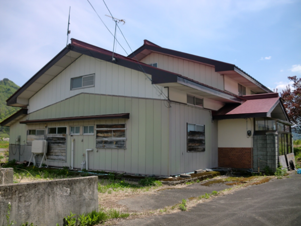 1980s wood house in Fukushima