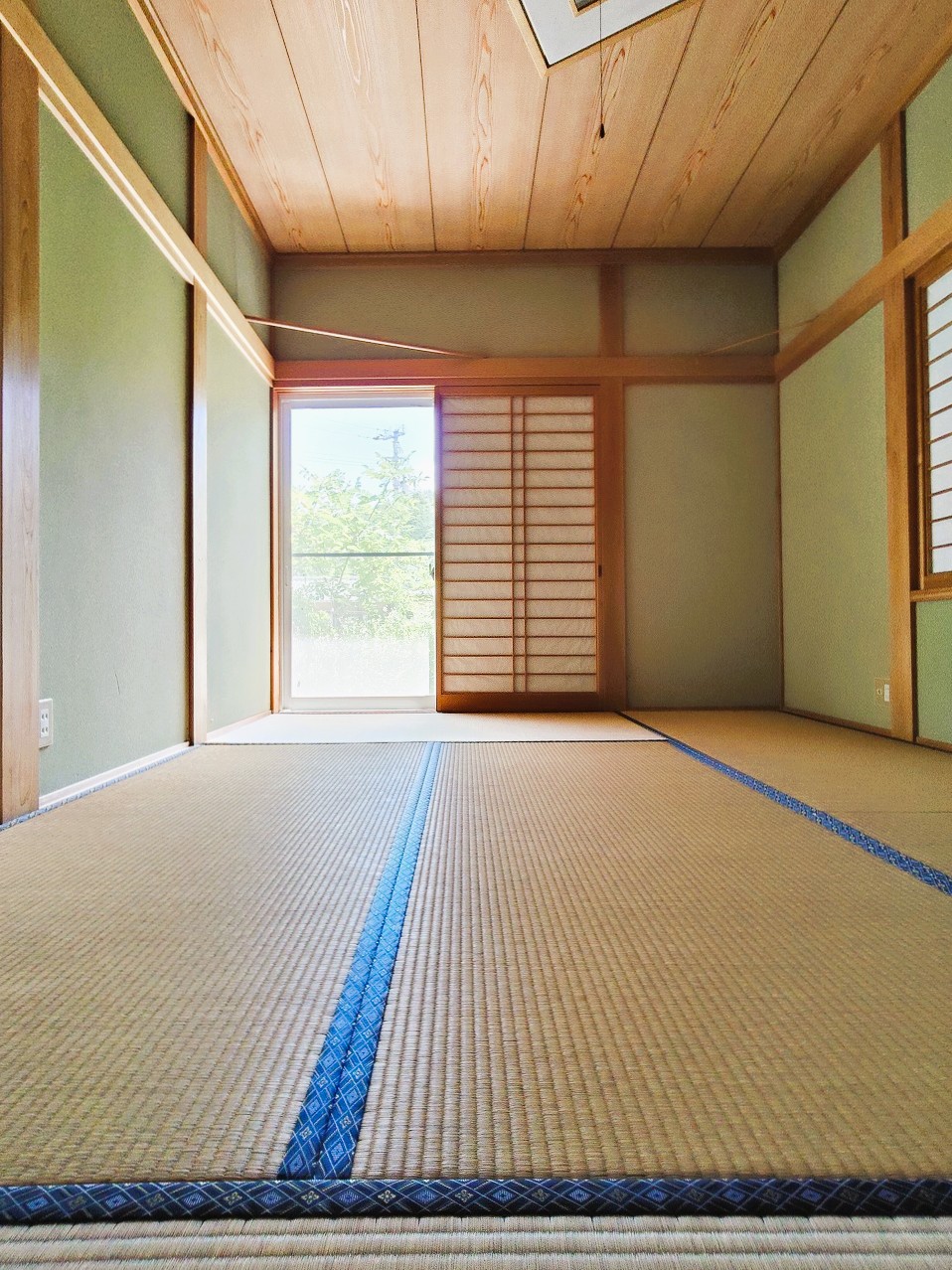 1990s wood house in Ehime