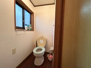 1960s house on a large plot in Osumi, Soo