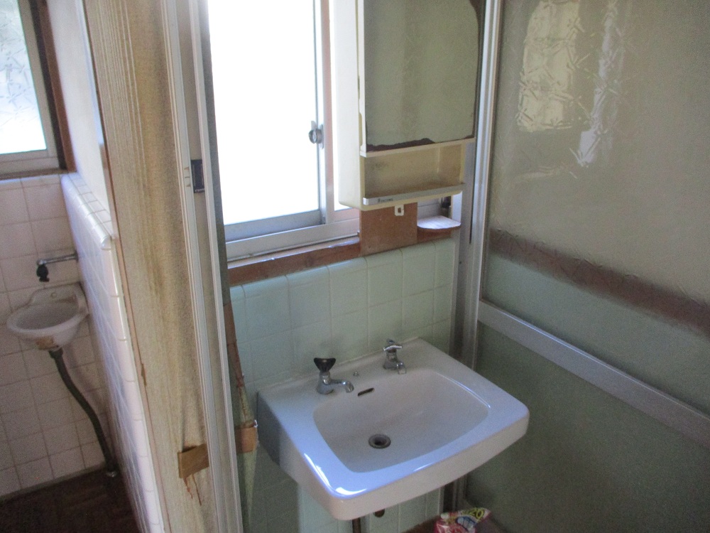 1970s wood house, 7-min walk to station, Gunma