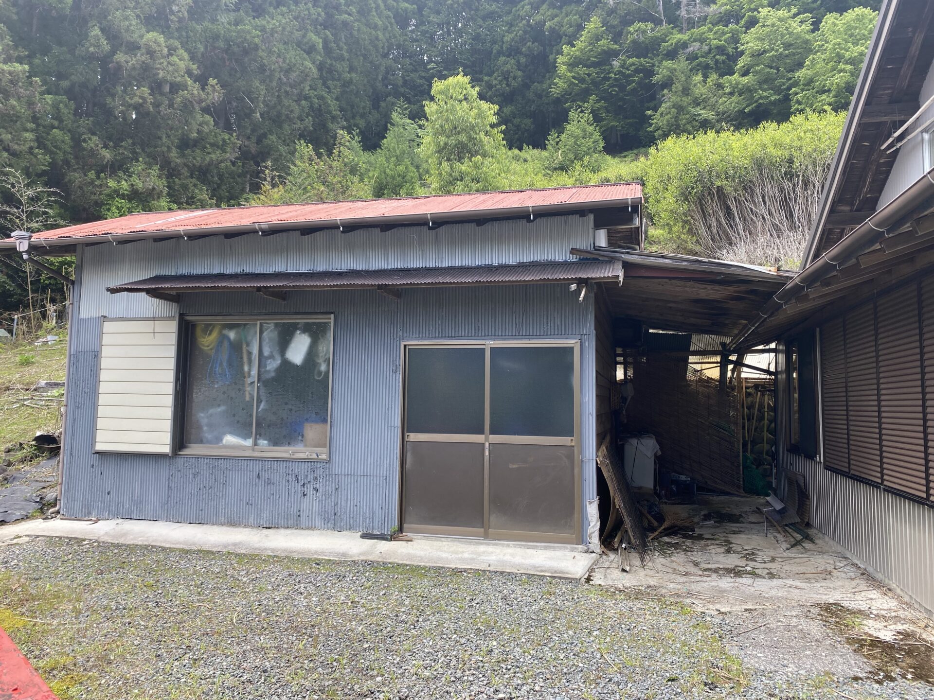 1970s wood house on a large plot in Shizuoka