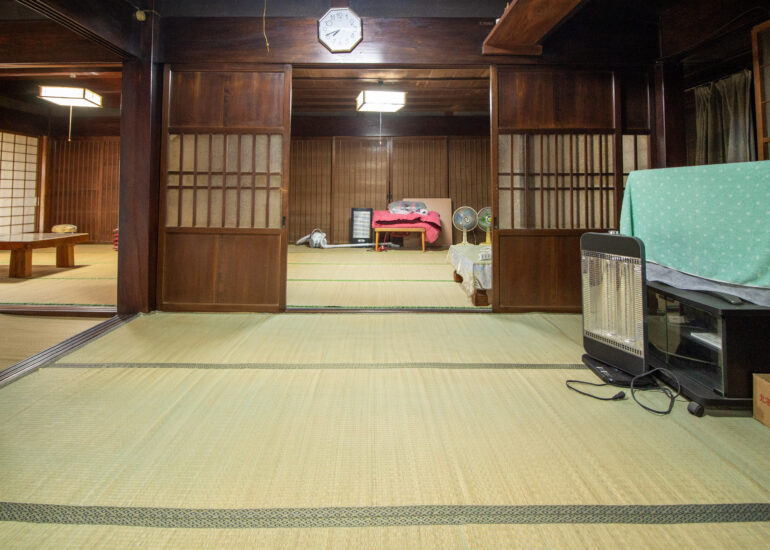 Wood house in Matsusaka Kahada