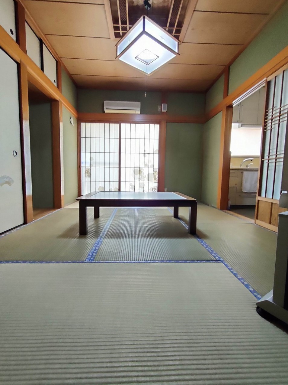 [Price Reduction] Ainan Town Nakanoura, House for Sale, 5DK, 4.8M yen, Spacious, well-maintained Japanese house with multiple rooms 6+ tatami; IH system kitchen; registered in municipal Akiya Bank