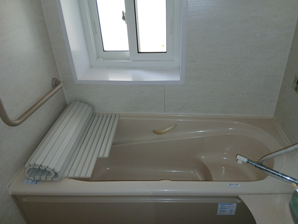 Wood house, 12-min walk to station, Iwate