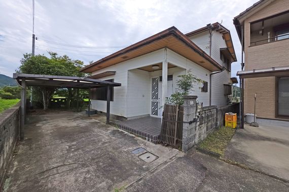1980s wood house, 8-min walk to station, Wakayama