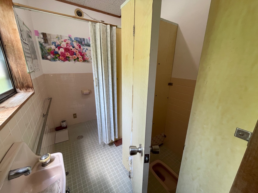 Wood house, 19-min walk to station, Nagano
