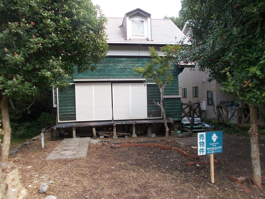 1990s wood house, 3-min walk to station, Shiga