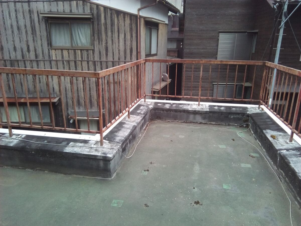 1970s concrete house in Hyogo