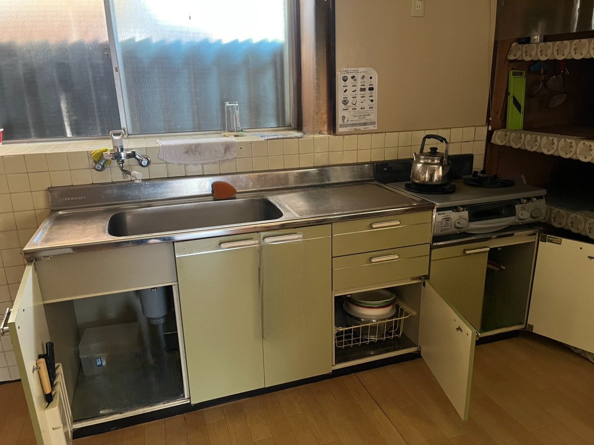 1970s wood house in Tottori
