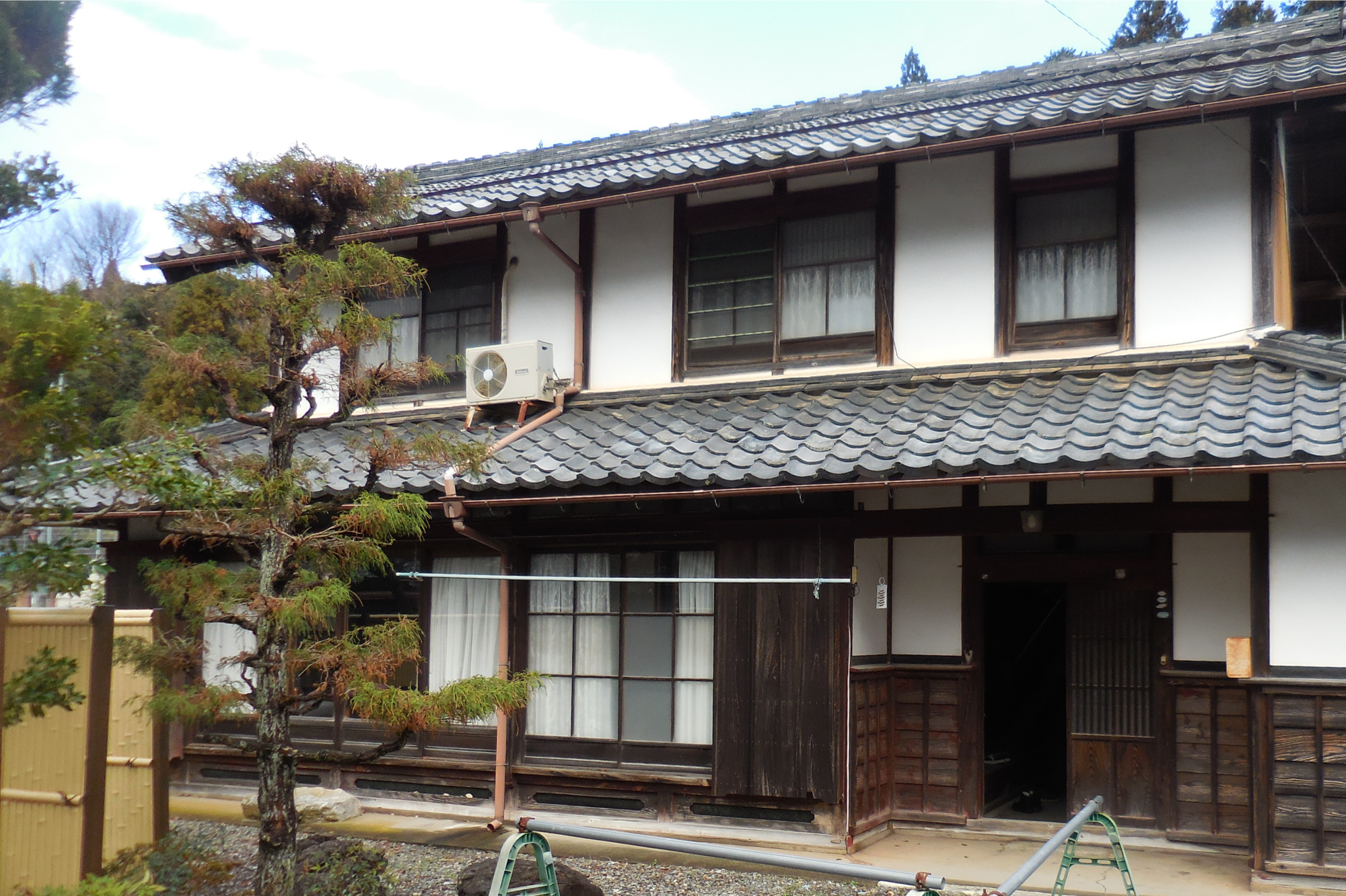 House, 4-min walk to station, Shiga