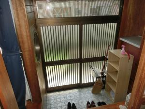 1980s wood house, 2-min walk to station, Kawanishi, Yusui