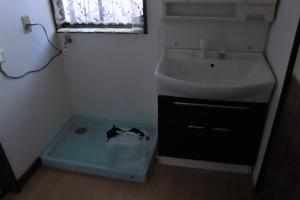 1970s wood house, 19-min walk to station, Miyagi