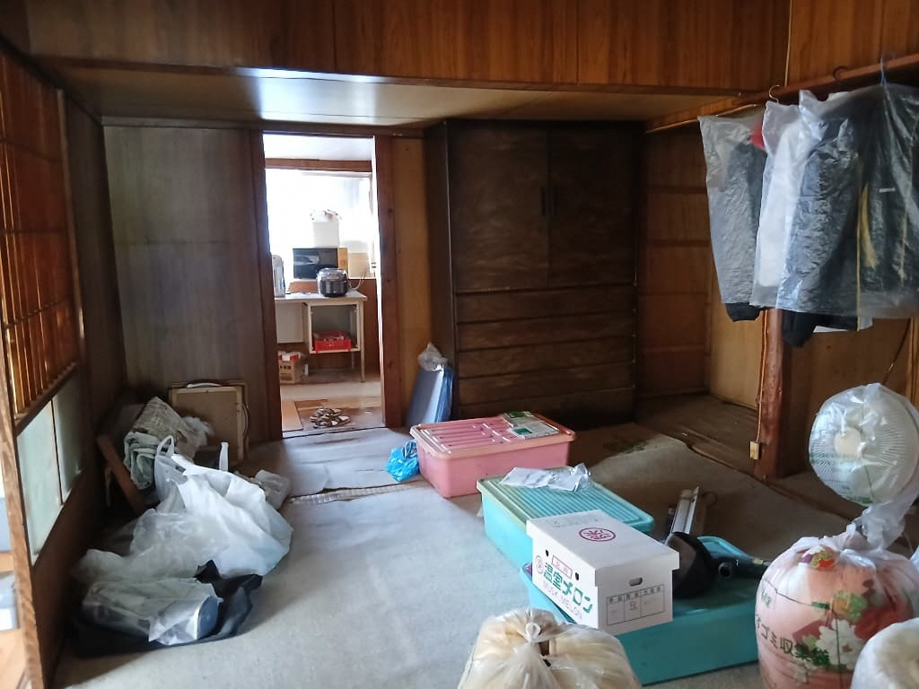 1970s wood house in Nagasaki