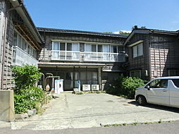 1920s wood house on a large plot in Niigata