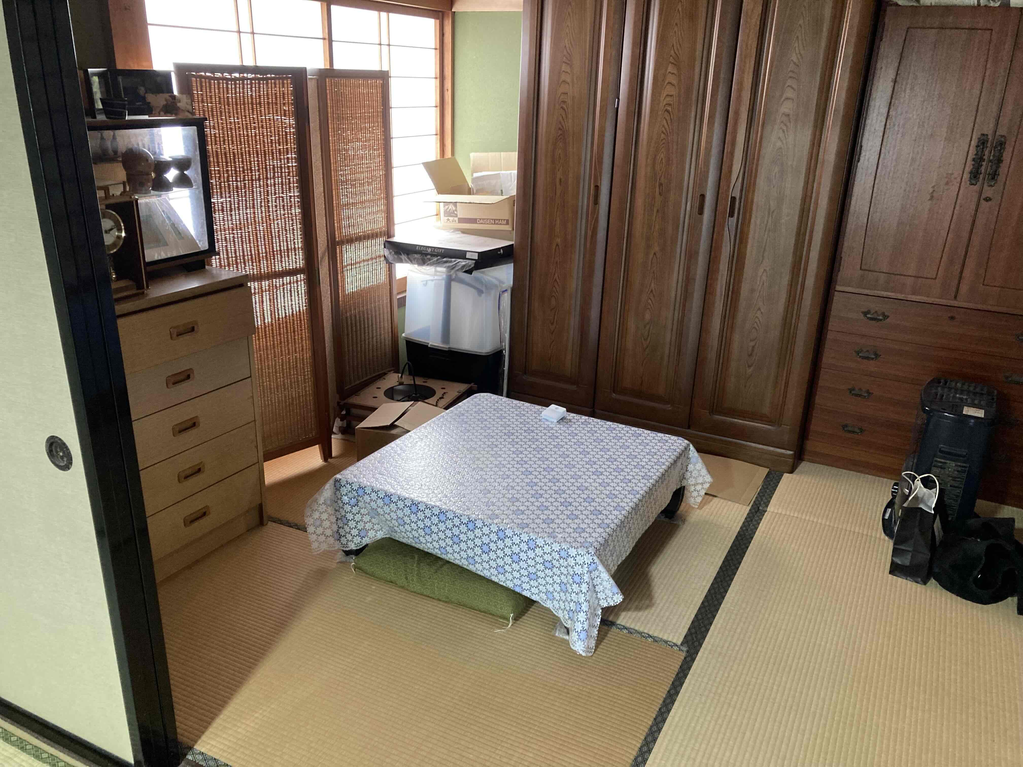 1980s wood house in Tottori