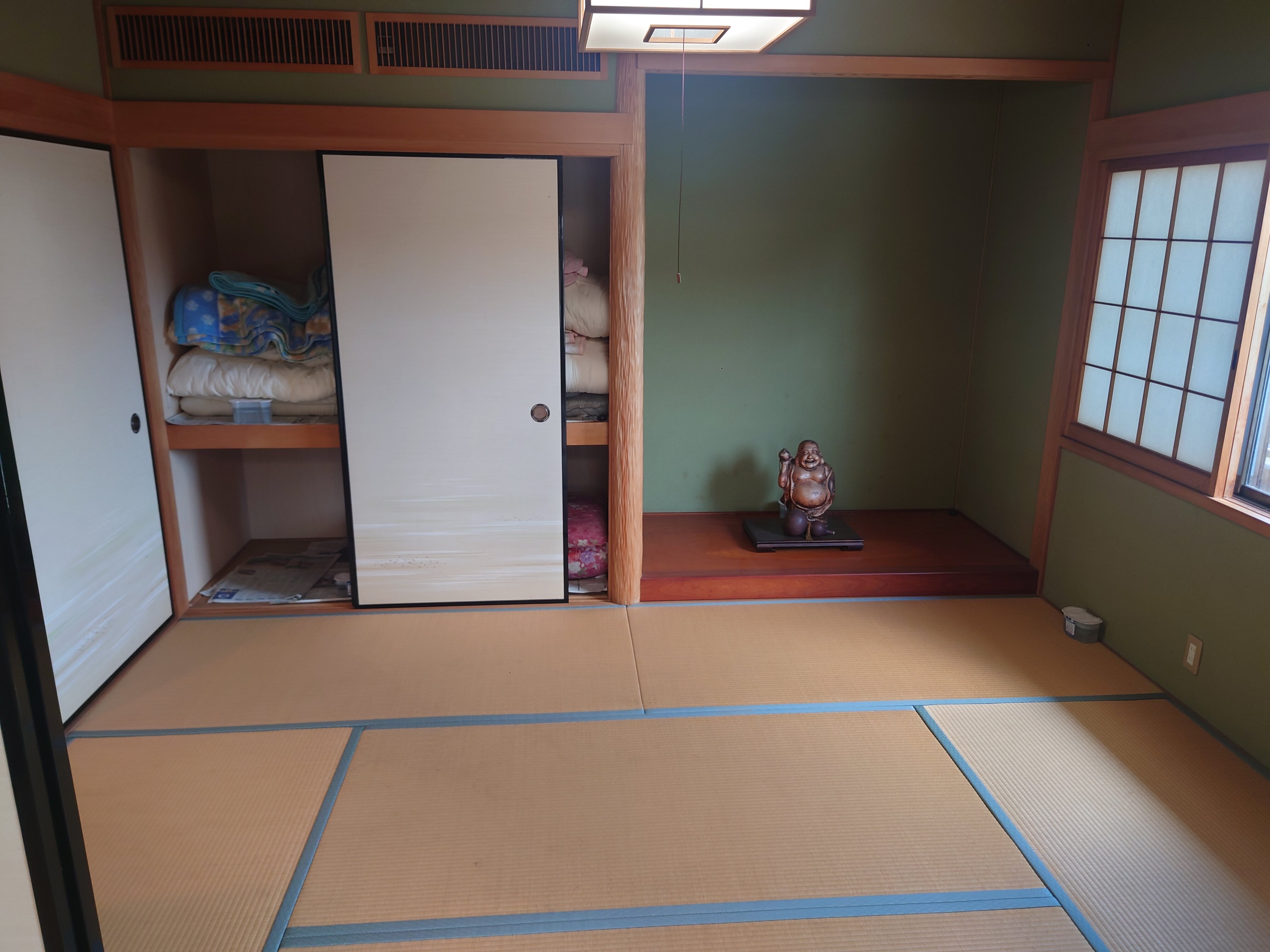 1990s wood house, 19-min walk to station, Okayama