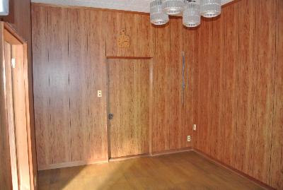 1970s wood house, 16-min walk to station, Hyogo