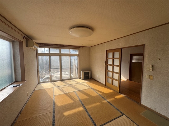 2000s wood house in Aomori
