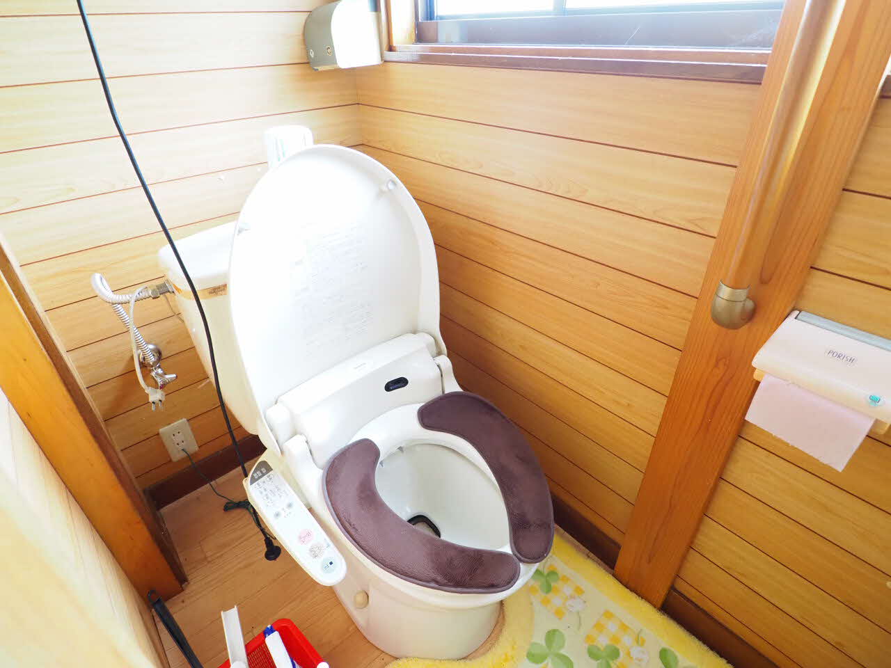 1980s wood house, 12-min walk to station, Iwate